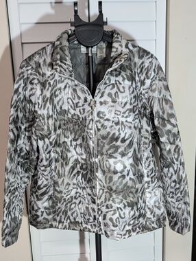 Alfred Dunner Gray Leopard-Print Quilted Puffer Jacket